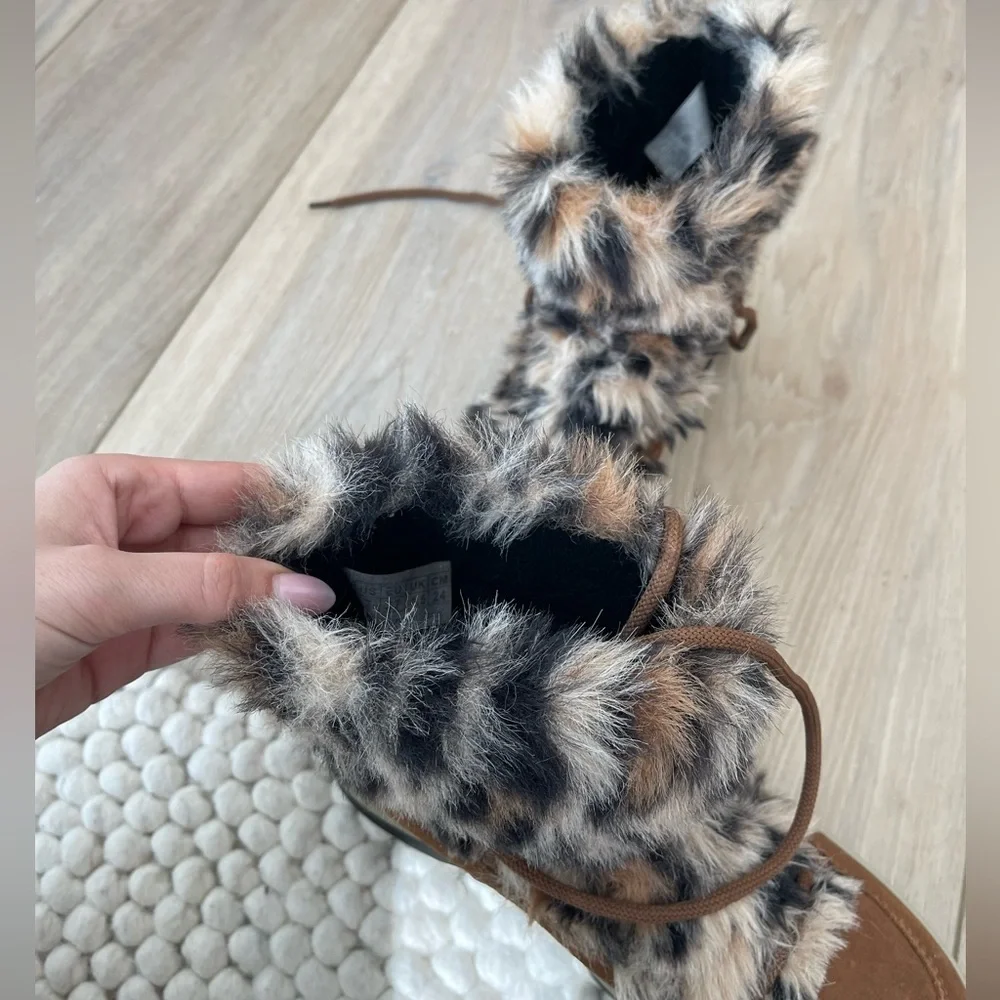 Cougar Cheetah Fur Boots